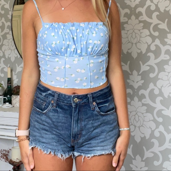 Floral Cropped Tank Top - Picture 3 of 4